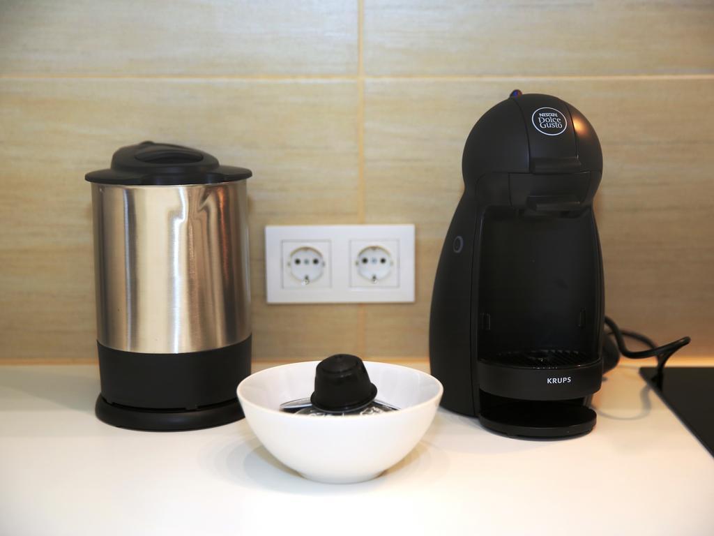 Flatprovider Comfort Eduard Apartment - Contactless Check In Wenen Kamer foto
