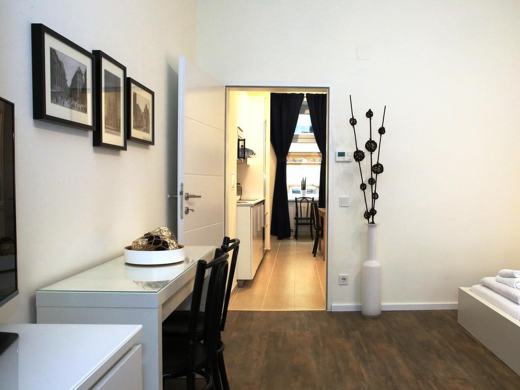 Flatprovider Comfort Eduard Apartment - Contactless Check In Wenen Kamer foto