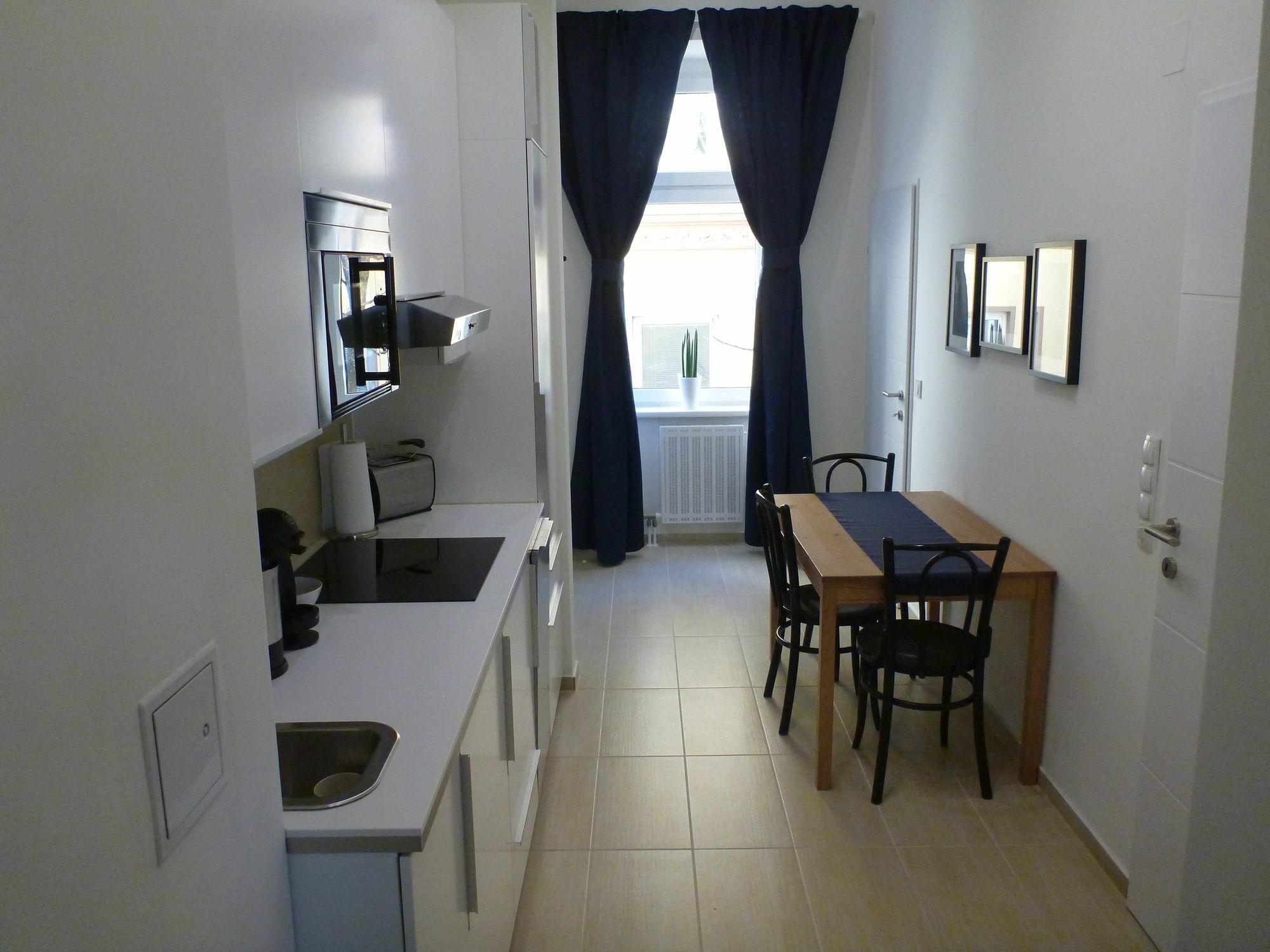 Flatprovider Comfort Eduard Apartment - Contactless Check In Wenen Buitenkant foto