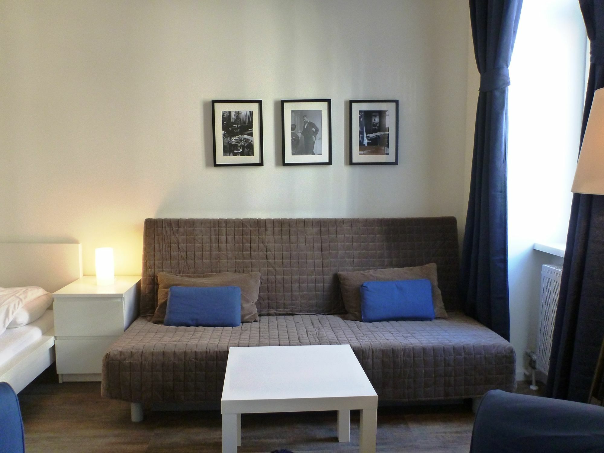 Flatprovider Comfort Eduard Apartment - Contactless Check In Wenen Buitenkant foto