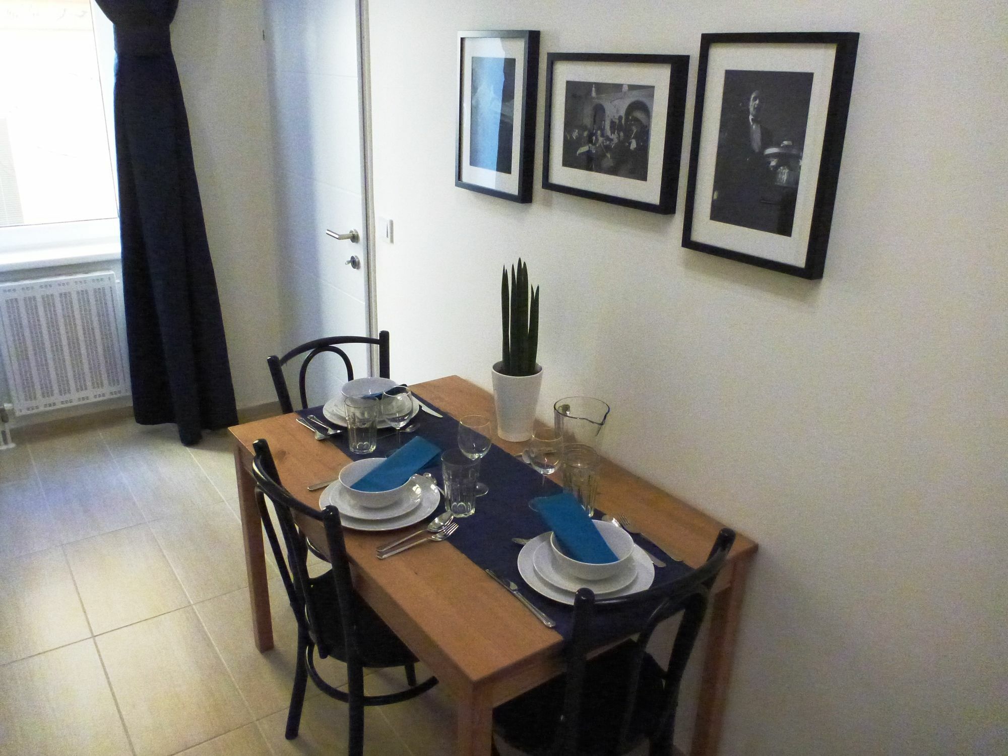 Flatprovider Comfort Eduard Apartment - Contactless Check In Wenen Buitenkant foto