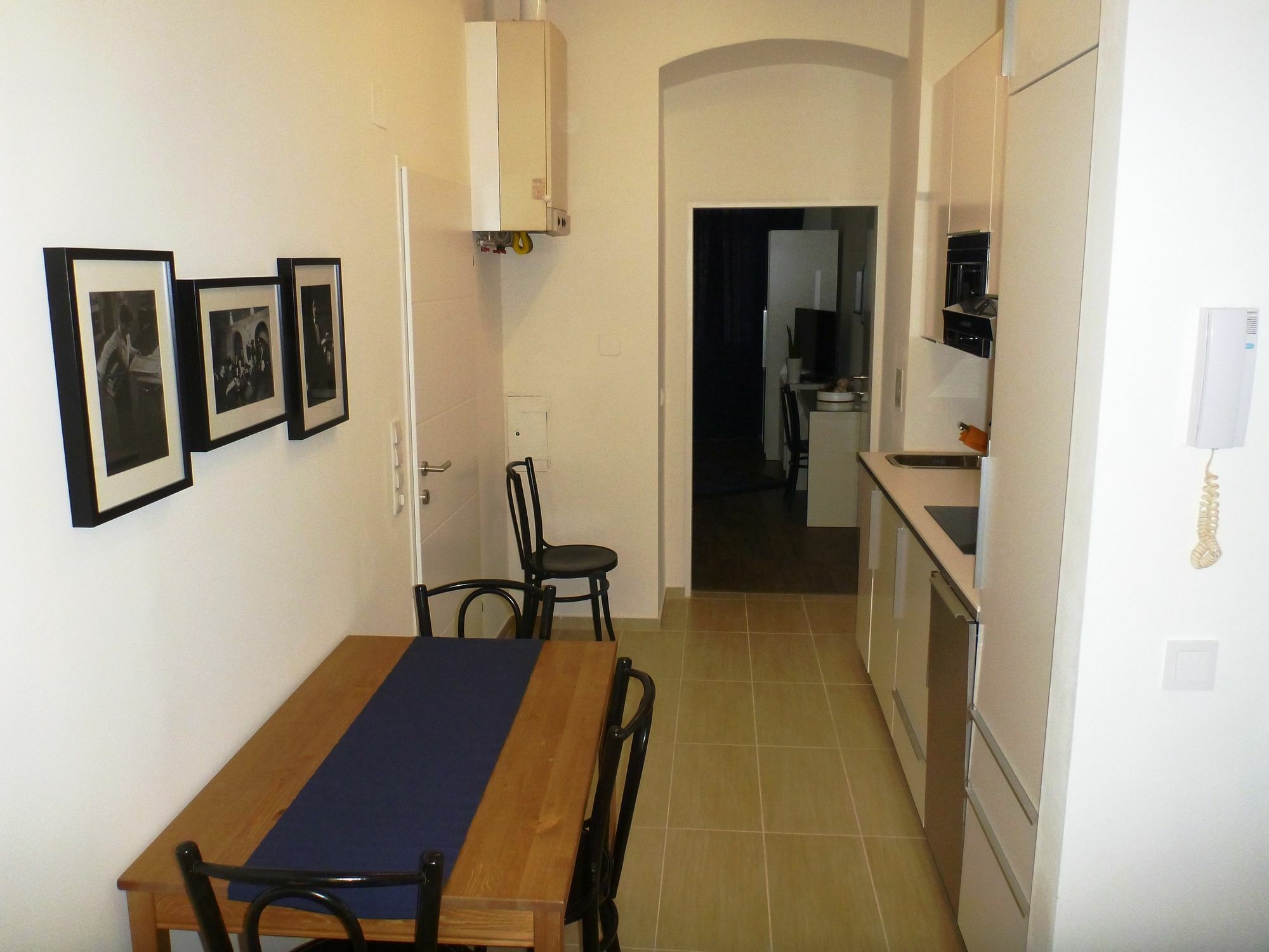 Flatprovider Comfort Eduard Apartment - Contactless Check In Wenen Buitenkant foto